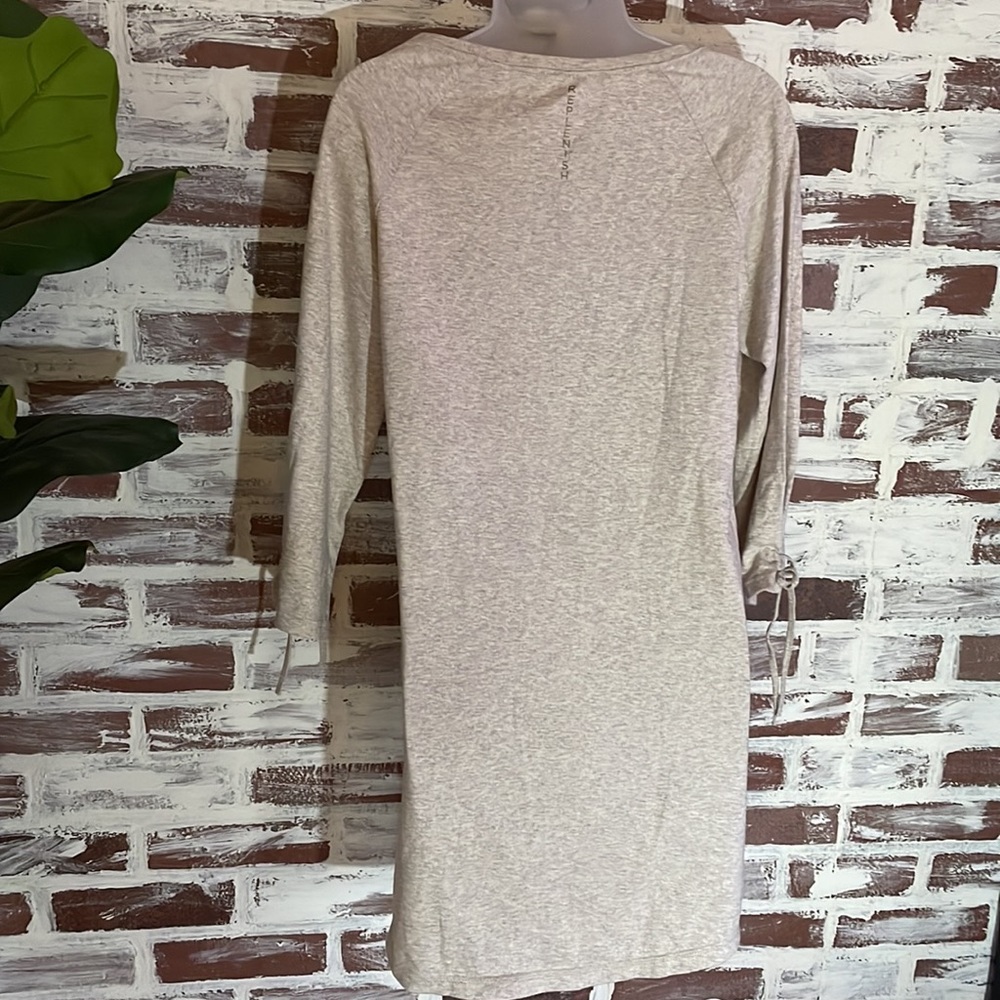 Dress - Picture 5 of 6